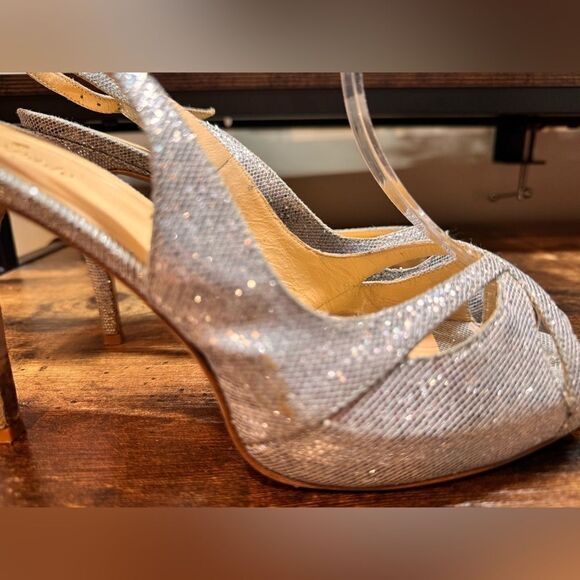 Kate Spade Strappy Silver Heels‎ Size 9 - Picture 10 of 11